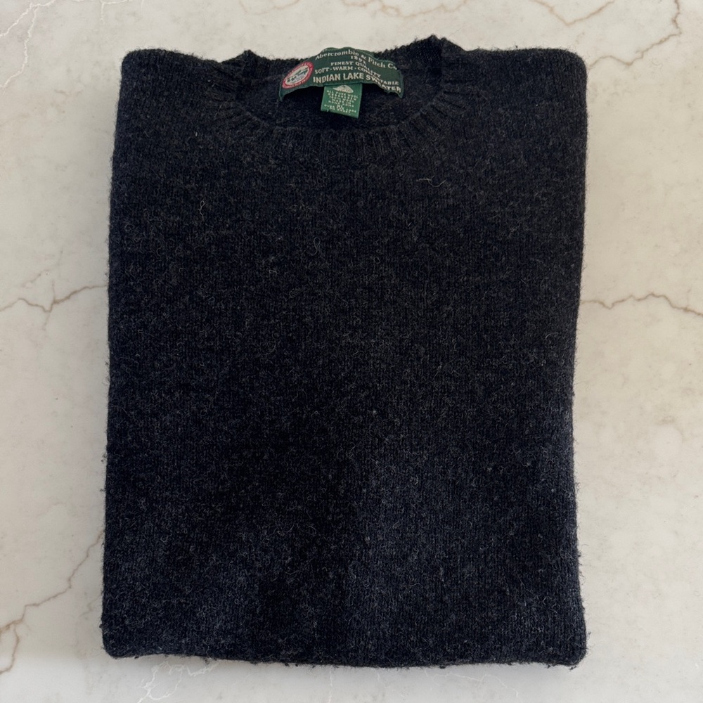 Abercrombie & Fitch Dark Gray Crewneck Sweater